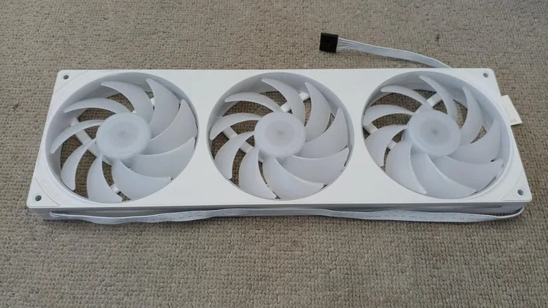Refroidisseur à eau NZXT RL-KR360-W2