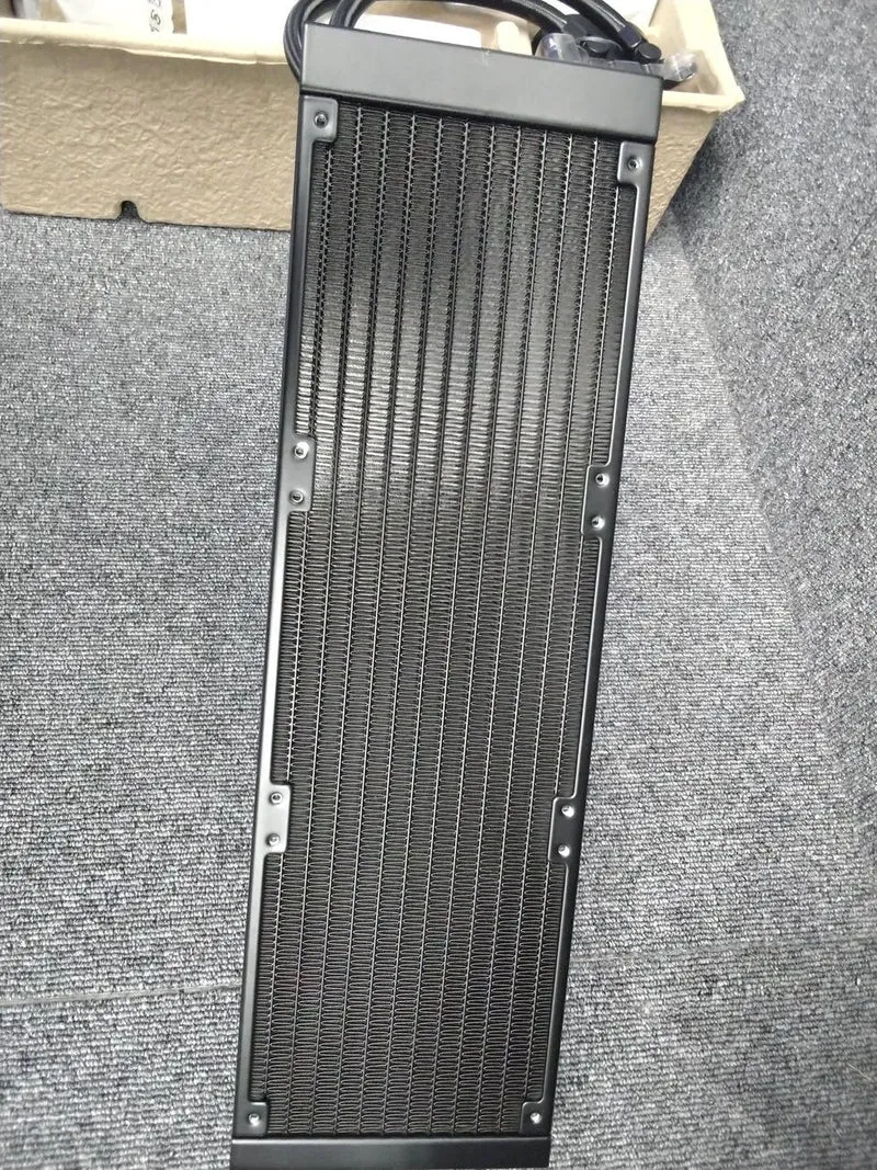 Refroidisseur de processeur à refroidissement liquide CORSAIR NAUTILUS 360 RS