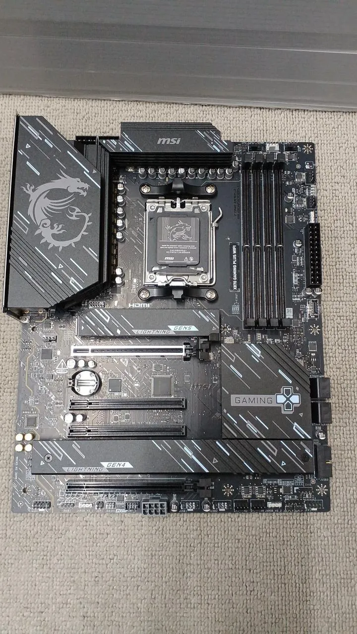 Carte mère MSI : X870 GAMING PLUS WIFI