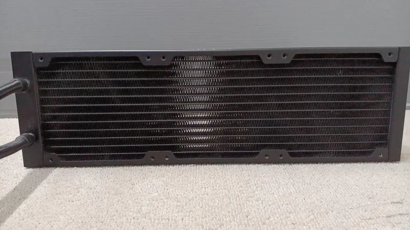 Système de refroidissement liquide CORSAIR H150I PRO RGB