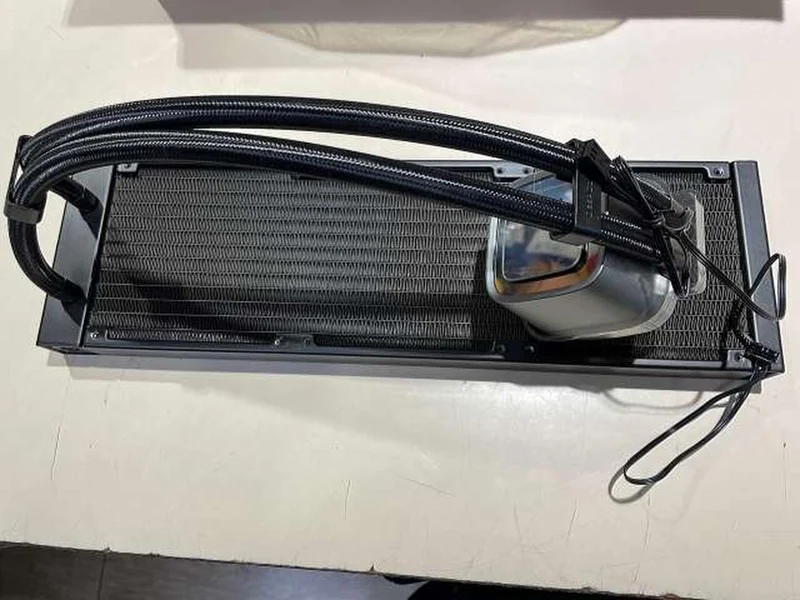 Pièces de refroidissement liquide DEEPCOOL LS720