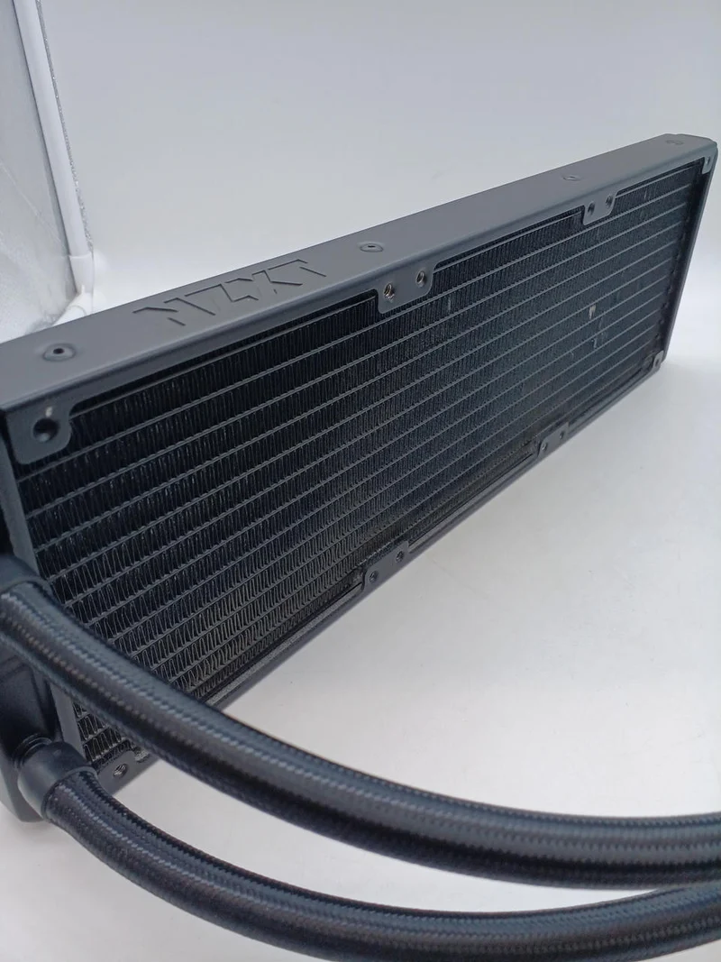 Refroidisseur d'eau NZXT KRAKEN Z73