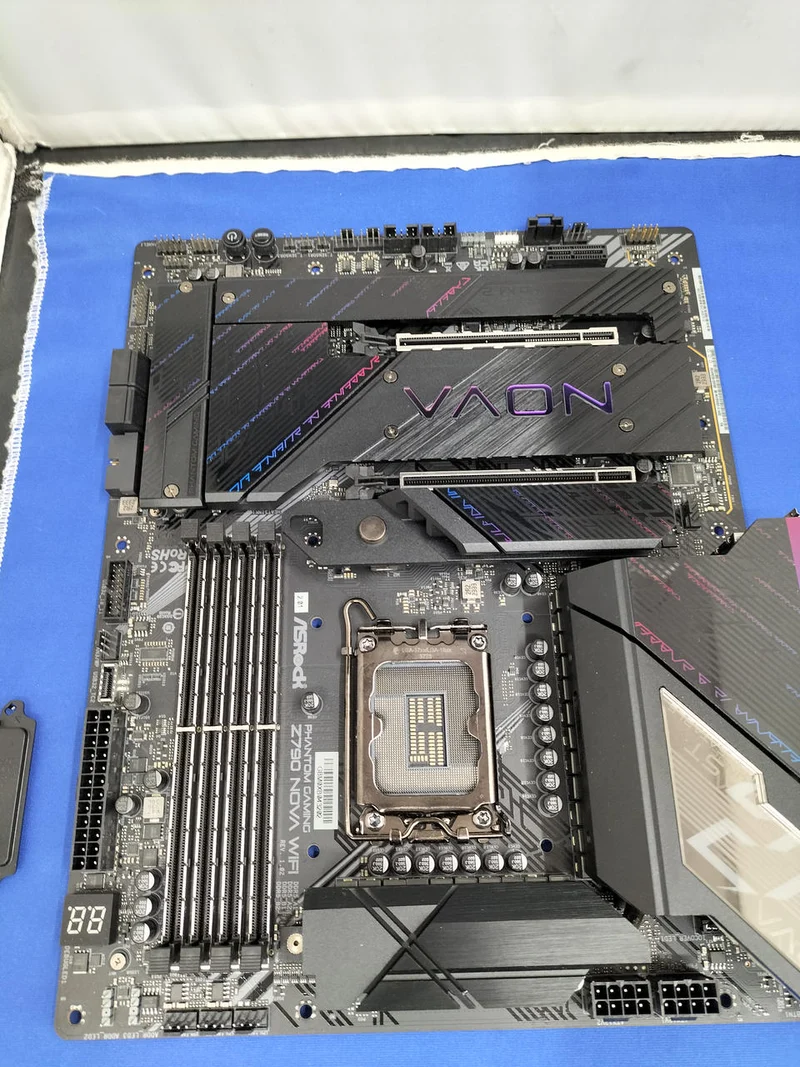 Carte mère ASROCK Z790 NOVA WIFI