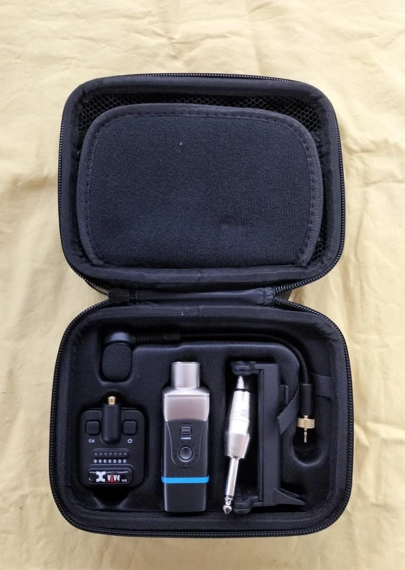 Microphone sans fil XVIVE pour guitare acoustique U8