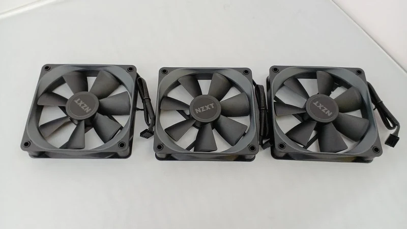 Refroidisseur d'eau NZXT KRAKEN Z73