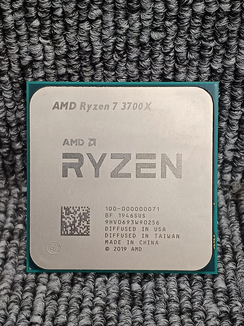 Processeur AMD Ryzen 7 3700X