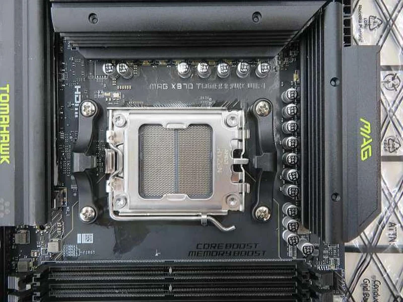 Carte mère MSI compatible AMD MAG X870 TOMAHAWK WIFI