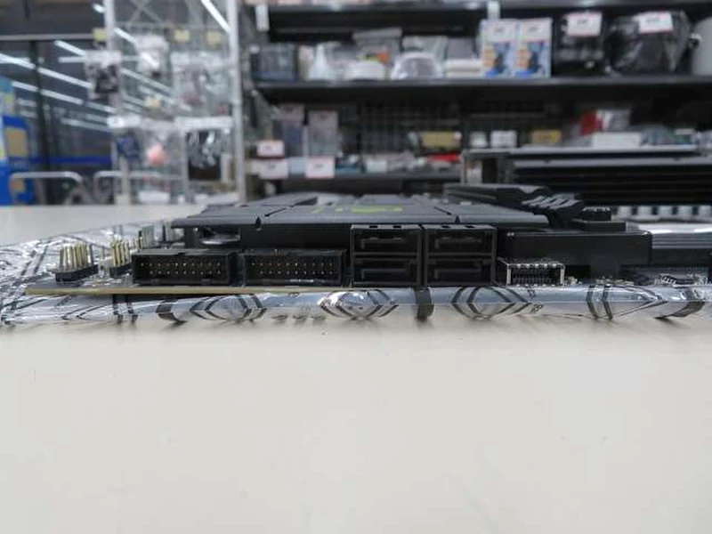 Carte mère MSI compatible AMD MAG X870 TOMAHAWK WIFI