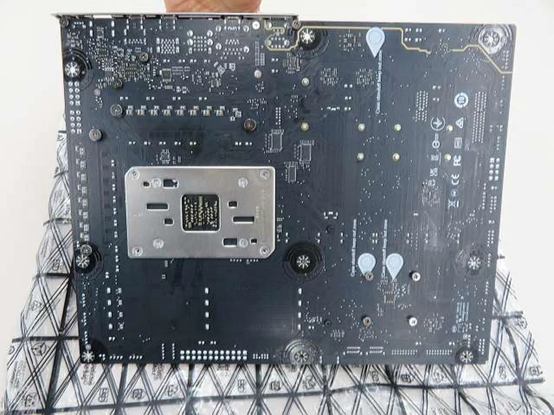 Carte mère MSI compatible AMD MAG X870 TOMAHAWK WIFI