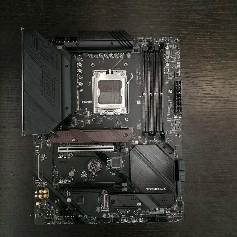 Carte mère MSI MAG B650 TOMAHAWK WIFI