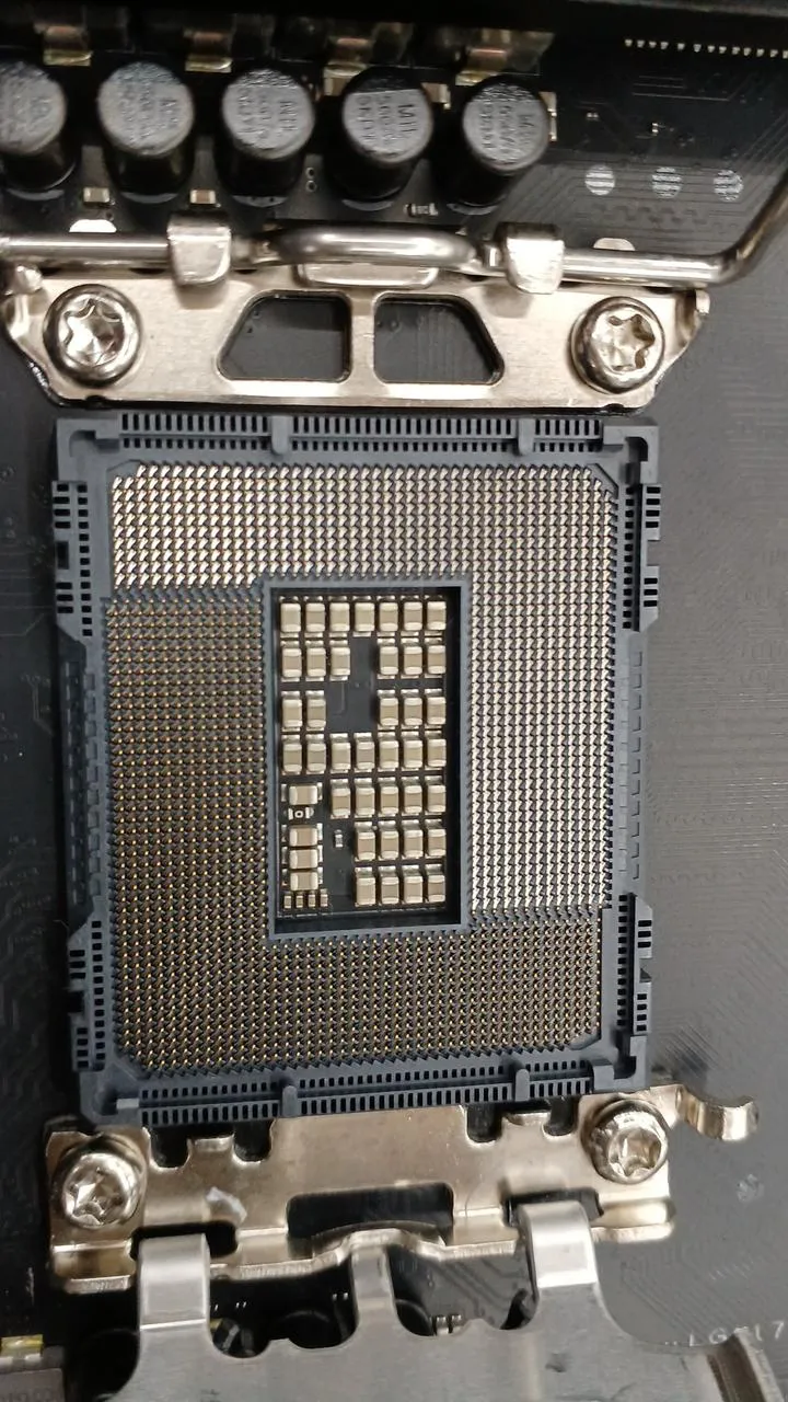 Carte mère ASUS ROG STRIX Z790-E GAMING WIFI II
