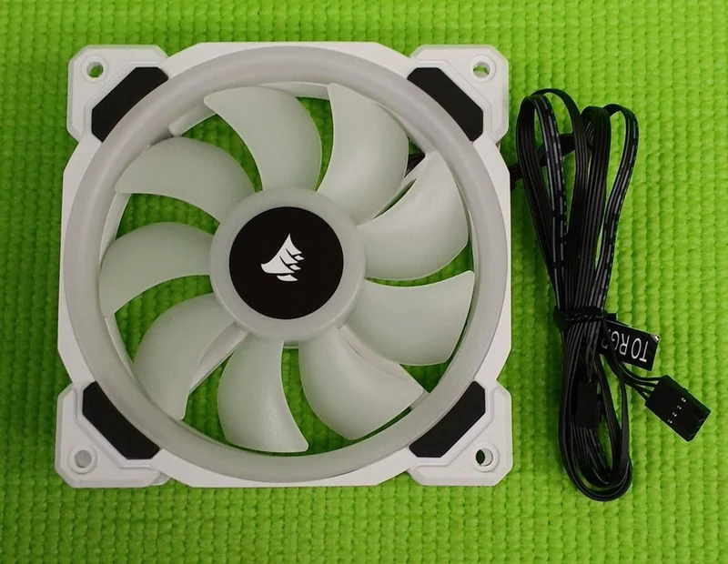 Ventilateur de boîtier CORSAIR CO-9050091-WW