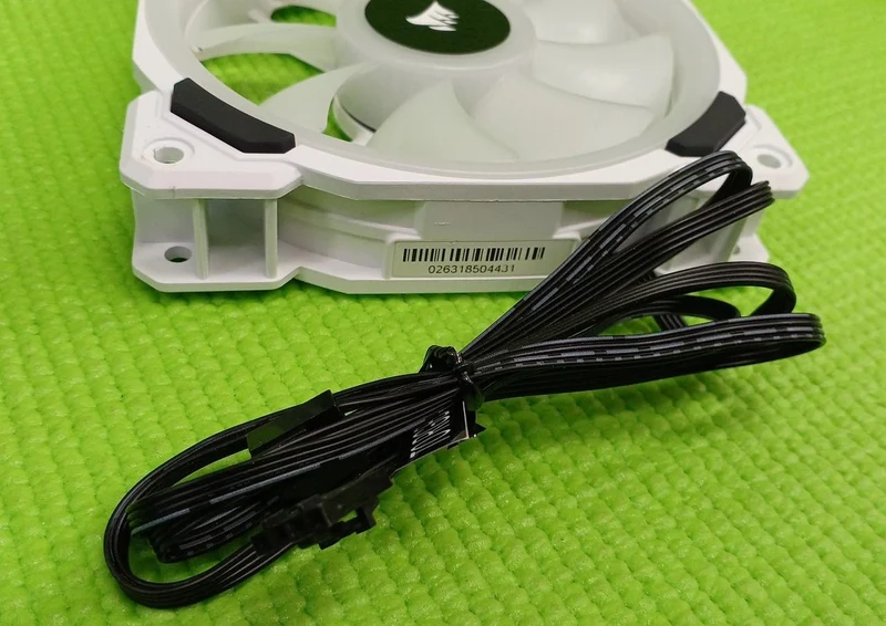Ventilateur de boîtier CORSAIR CO-9050091-WW