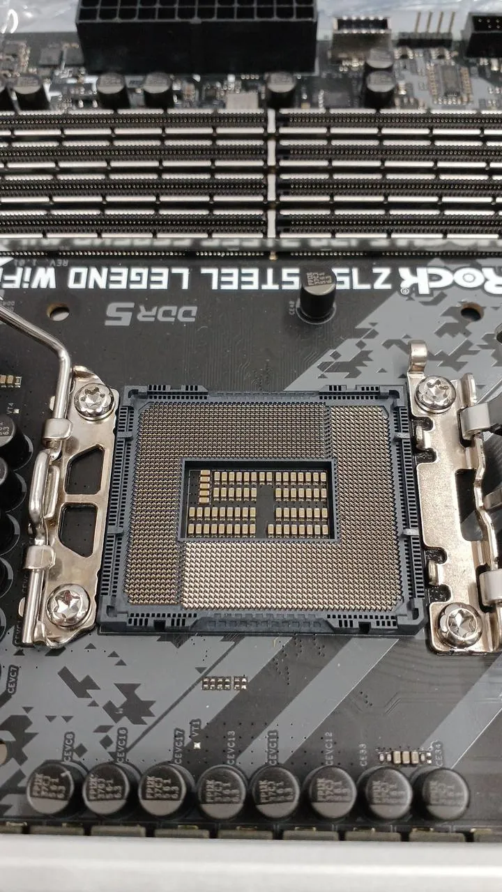 Carte mère ASROCK INTEL Z790 STEEL LEGEND WIFI