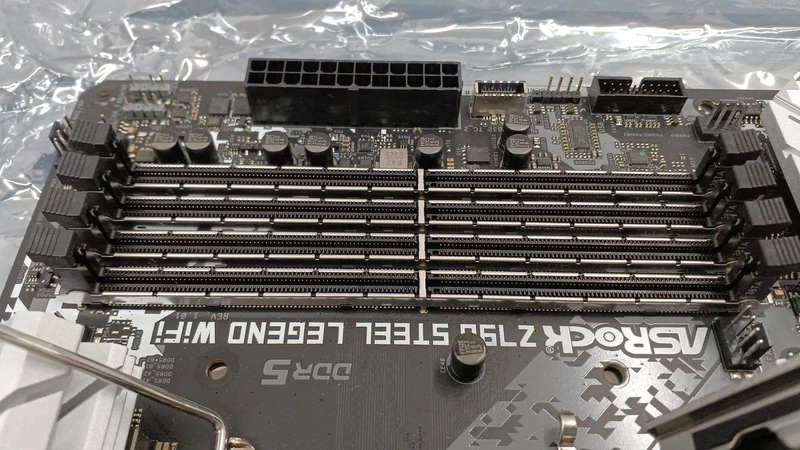 Carte mère ASROCK INTEL Z790 STEEL LEGEND WIFI