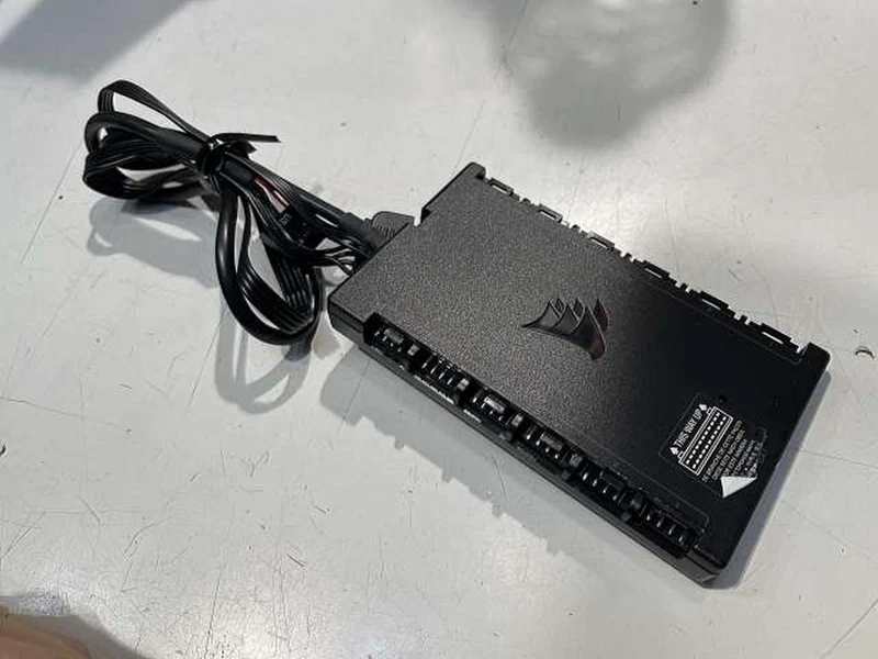 Composants de refroidissement liquide CORSAIR ICUE H100ELITE CAPELLIX
