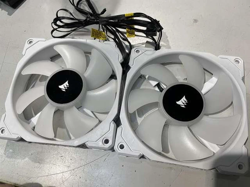 Composants de refroidissement liquide CORSAIR ICUE H100ELITE CAPELLIX