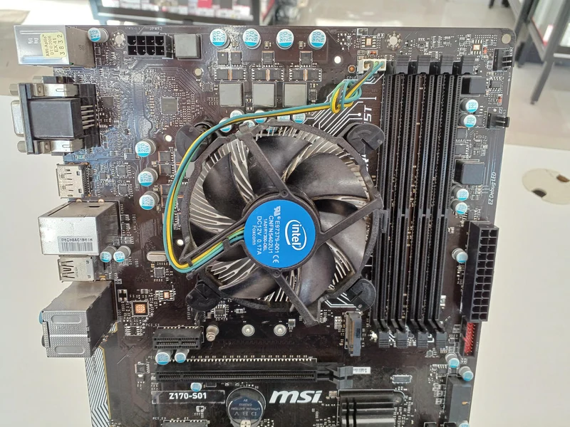 Carte mère MSI Z170-S01 / Intel Core i7-6700