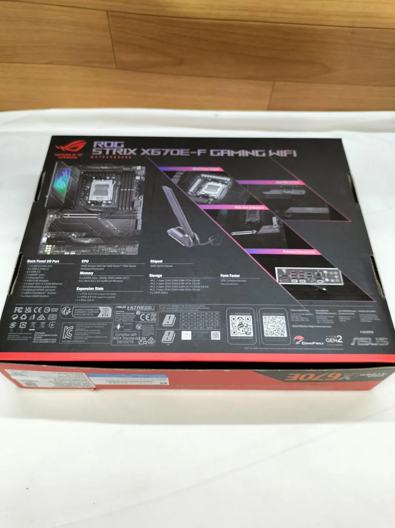 Carte mère ASUS ROG STRIX X670E-F compatible AMD