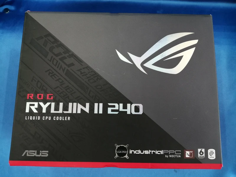 Refroidisseur de processeur à refroidissement liquide ASUS ROG RYUJIN II 240