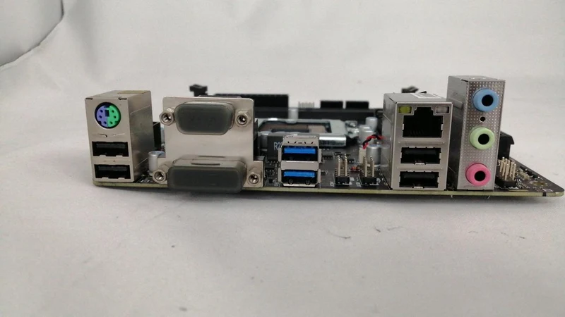 MSI Curboard H110I-S02