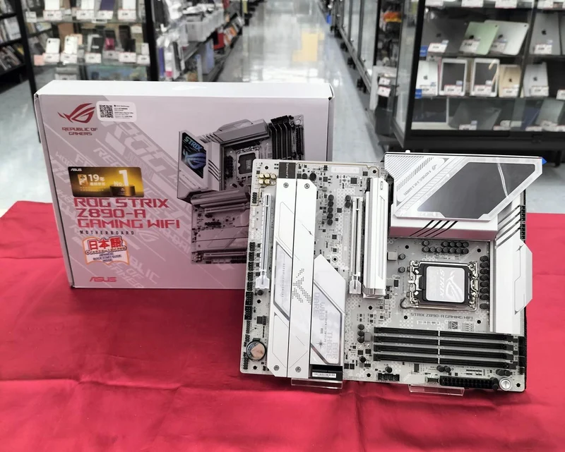 Carte mère ASUS STRIX Z890-A GAMING WIFI