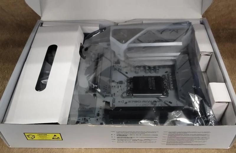 Carte mère ASUS Z790-AYW WIFI W