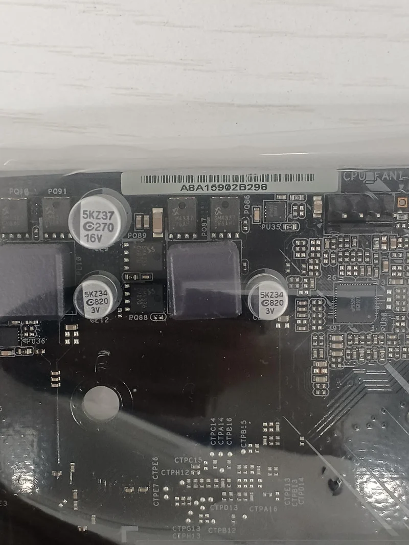 [À DÉCHETER] Carte mère ASROCK X570 GAMING4
