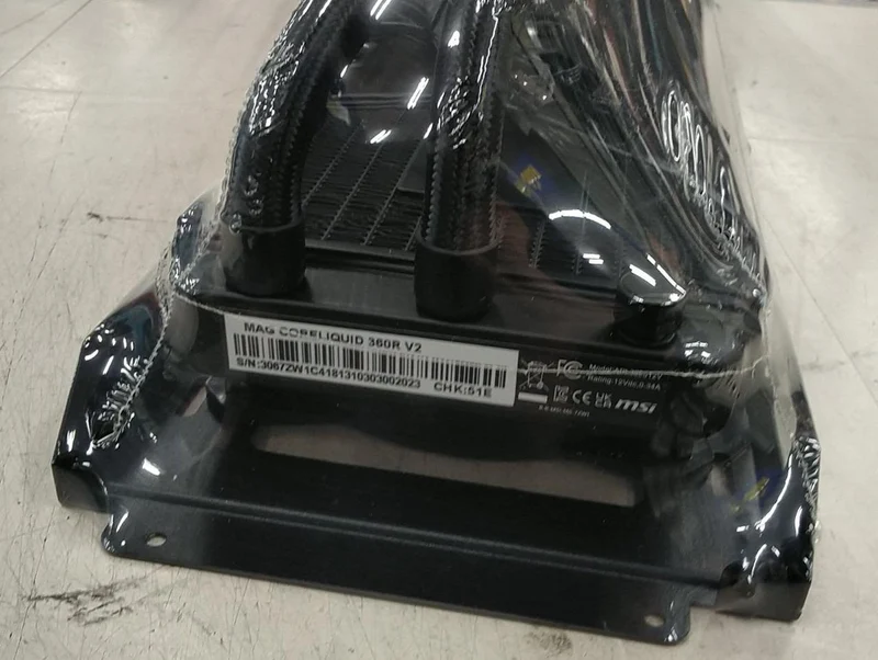 Refroidisseur de processeur à eau MSI MAG CORELIQUID 360R V2