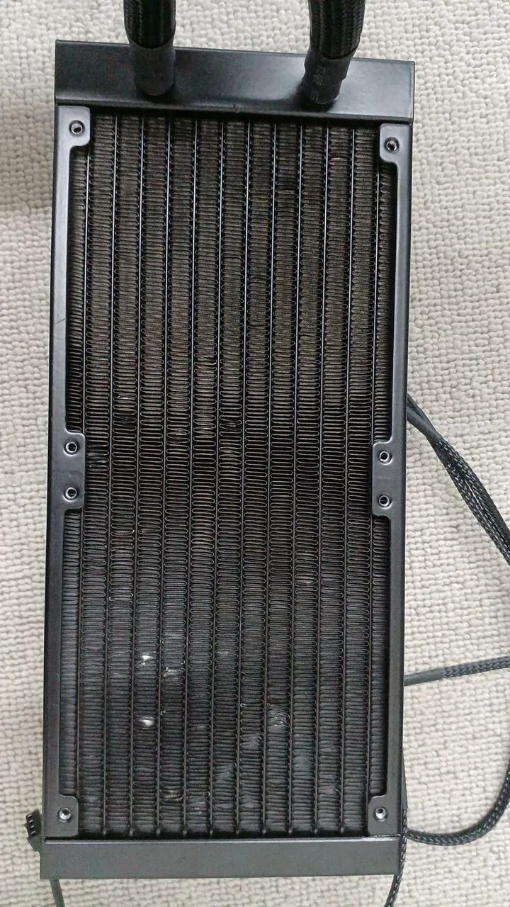 [À DÉCHETER] Refroidisseur de processeur COOLER MASTER MLX-D24M-A20PC-RP