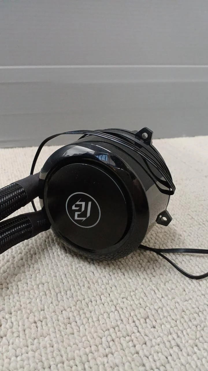 [À DÉCHETER] Refroidisseur de processeur COOLER MASTER MLX-D24M-A20PC-RP