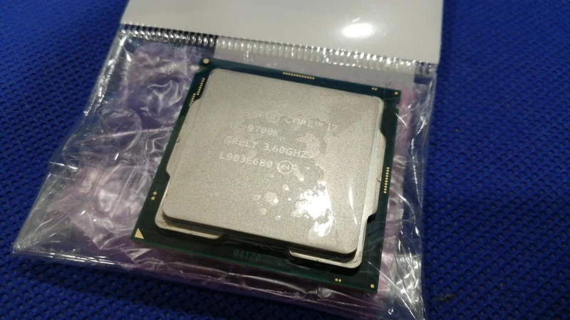 Processeur Intel i7-9700K
