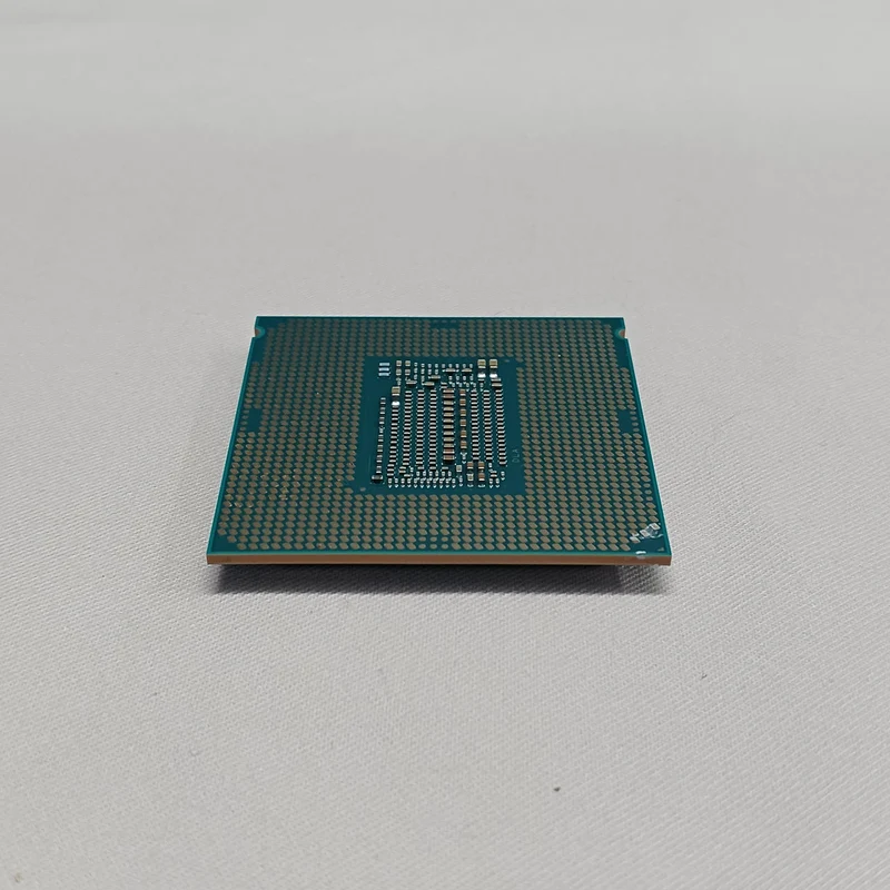 Processeur Intel Core i7-9700K à 3.60 GHz