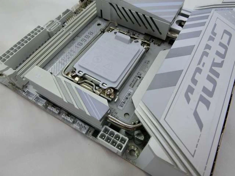 Carte mère GIGABYTE compatible LGA1851 AORUS B860I AORUS PRO ICE