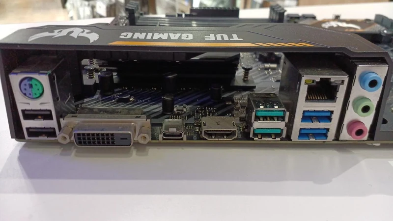 Carte mère ASUS TUF B450-PLUS GAMING