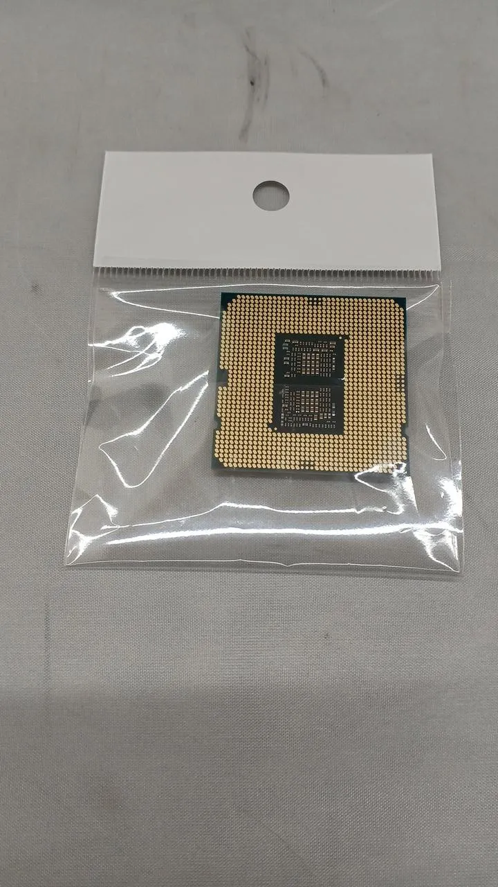 Processeur Intel uniquement : Intel Core i7-10700