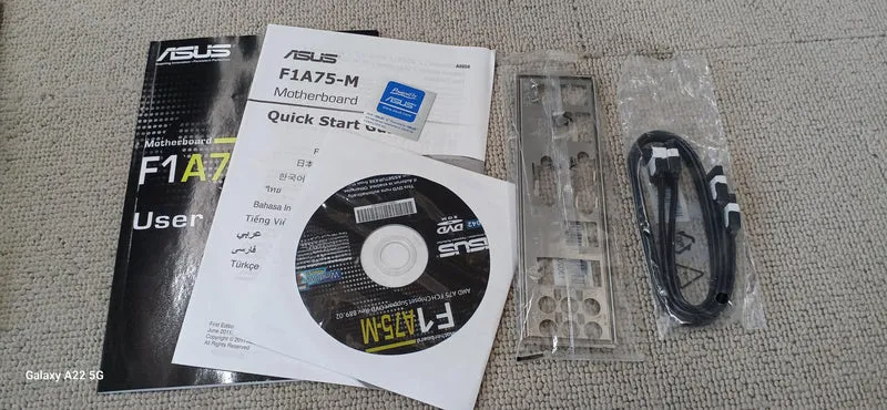 [À DÉCHETER] Carte mère ASUS F1A75-M