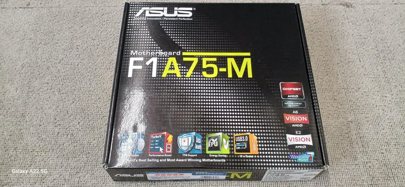 [À DÉCHETER] Carte mère ASUS F1A75-M