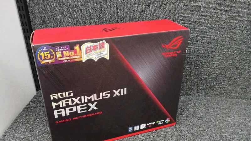 Carte mère ASUS ROG MAXIMUS XII APEX compatible Intel