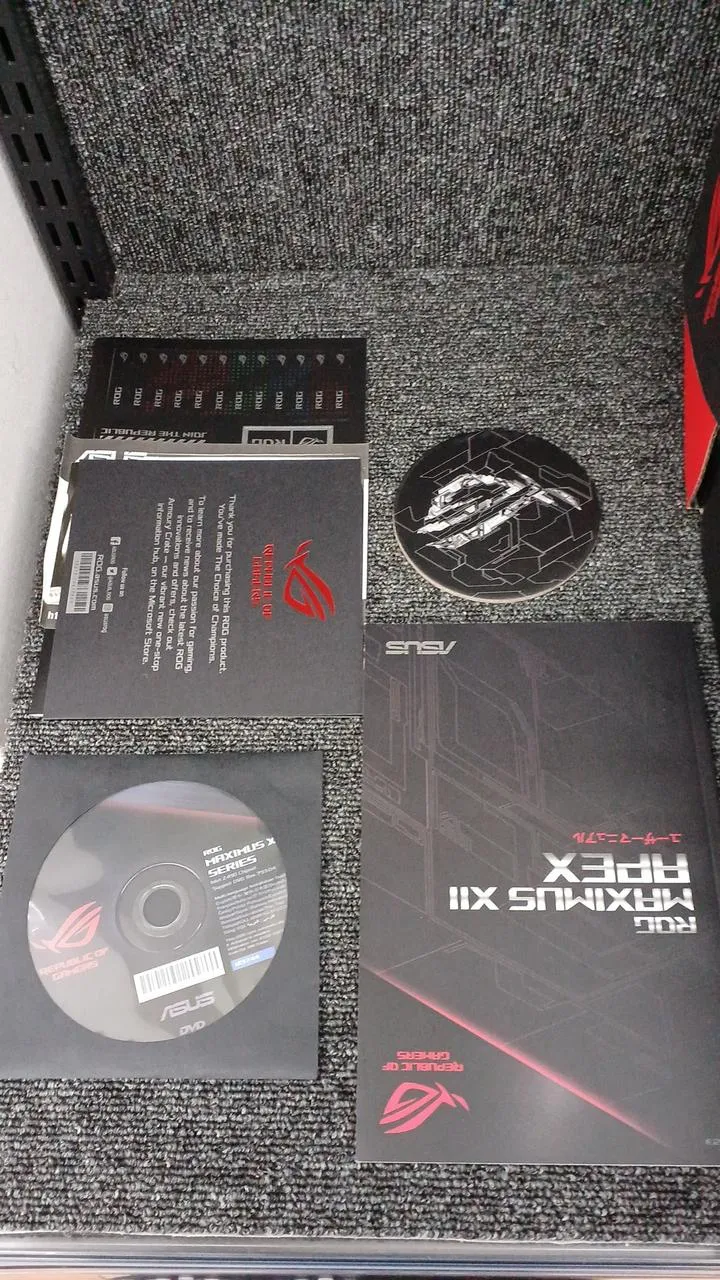 Carte mère ASUS ROG MAXIMUS XII APEX compatible Intel