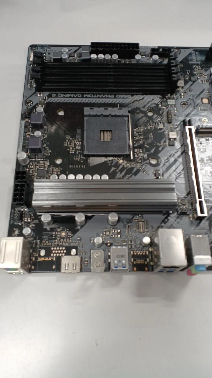 Carte mère ASROCK : B550M PHANTOM GAMING 4