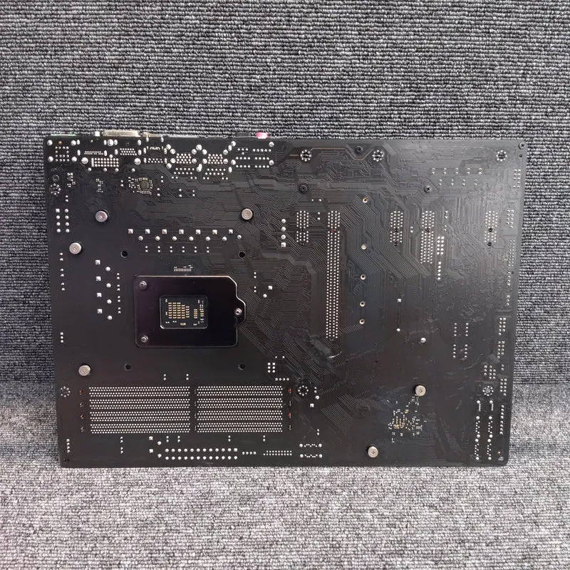 Carte mère avec processeur Intel : I7-6700 + H170