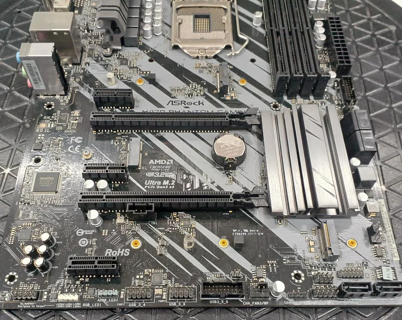 Carte mère ASROCK H470 PHANTOM GAMING4
