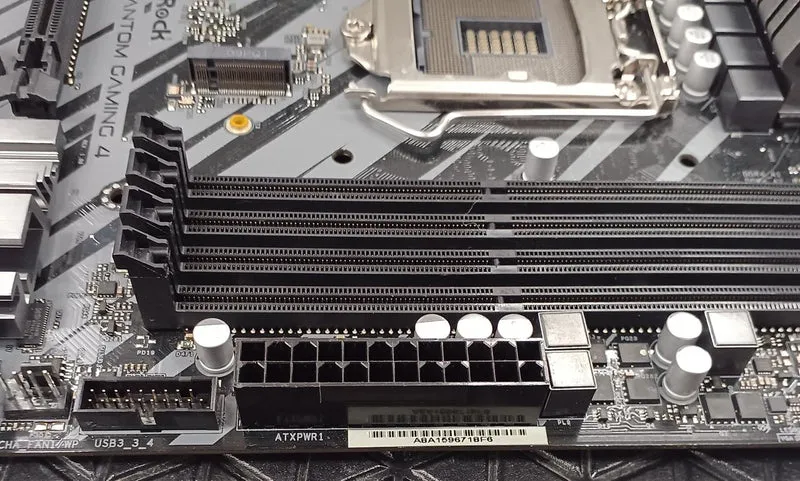 Carte mère ASROCK H470 PHANTOM GAMING4
