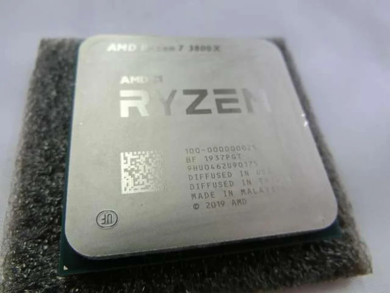 Processeur AMD Ryzen 7 3800X