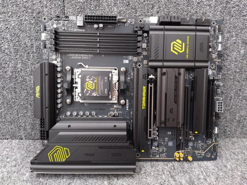 Carte mère MSI MAG X870 TOMAHAWK WIFI