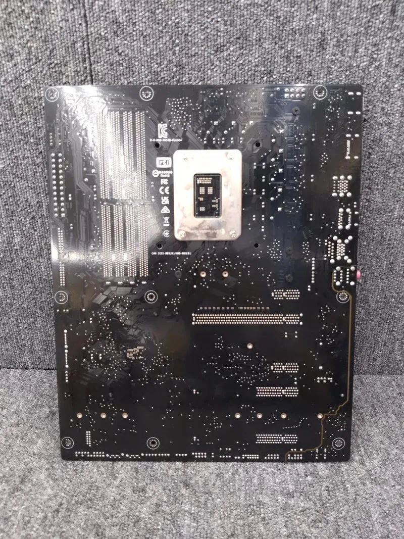 Carte mère ASUS PRIME H670-PLUS D4