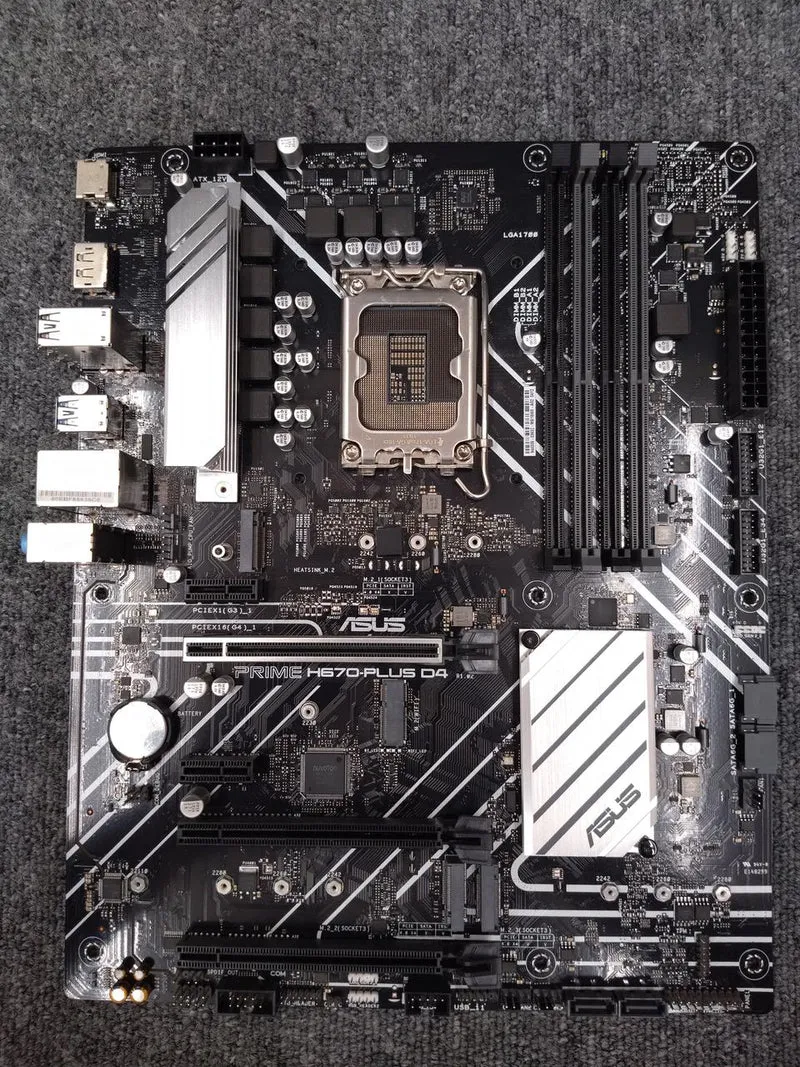 Carte mère ASUS PRIME H670-PLUS D4