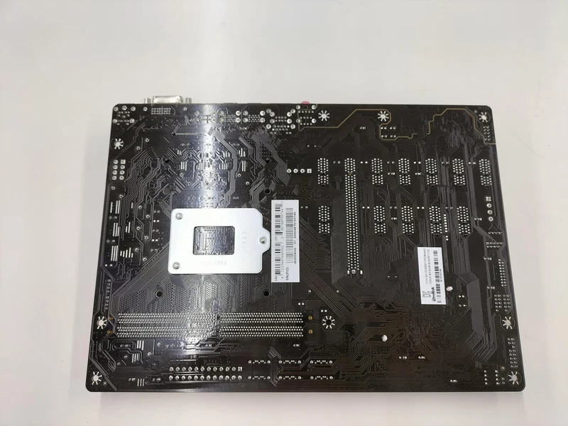 Carte mère BIOSTAR TB250-BTC PRO