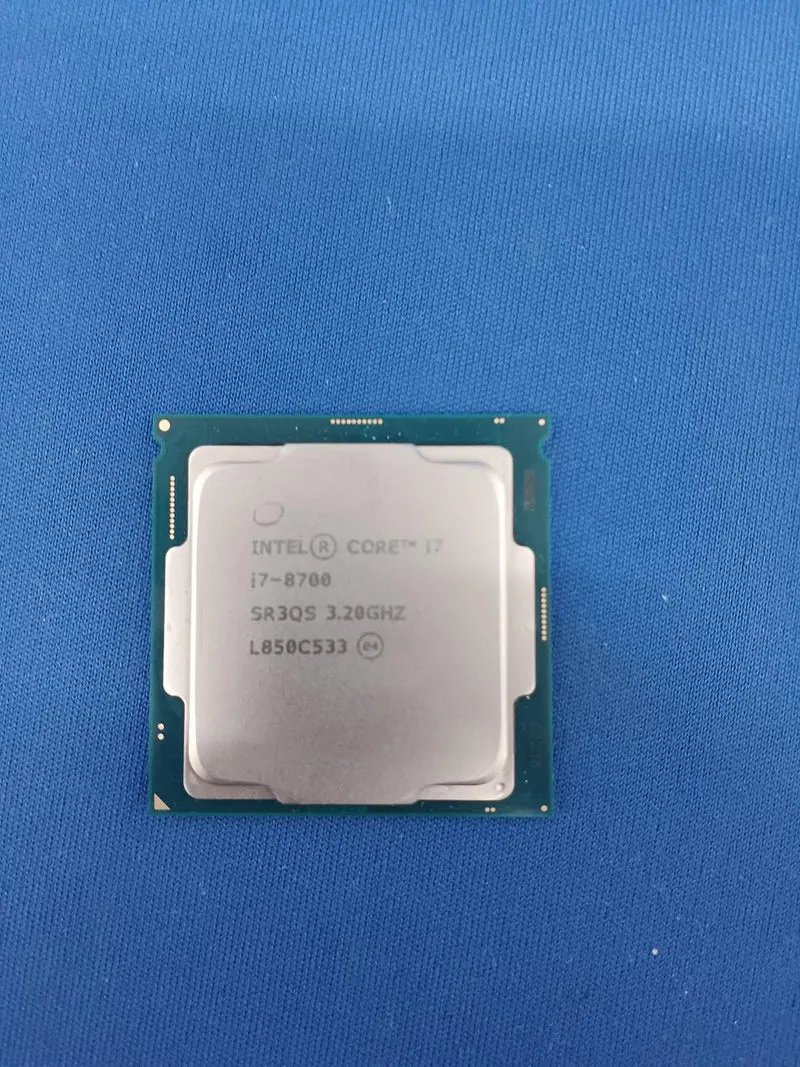 Processeur Intel i7-8700